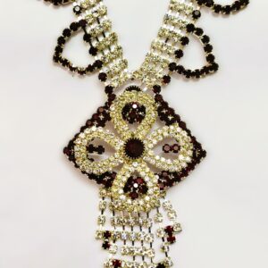 Close-up of the pendant on the Rajasthani Gold-Plated Necklace Set